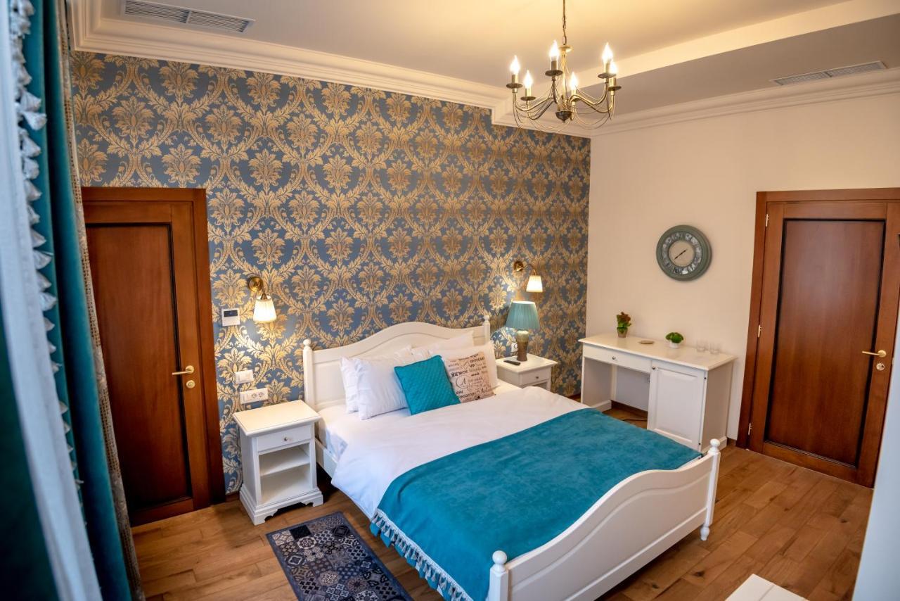 Ana Boutique Acomodação com café da manhã Alba Iulia Exterior foto